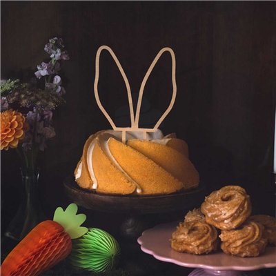 PARTYDECO Wooden Bunny Ears Topper: Festive Charm