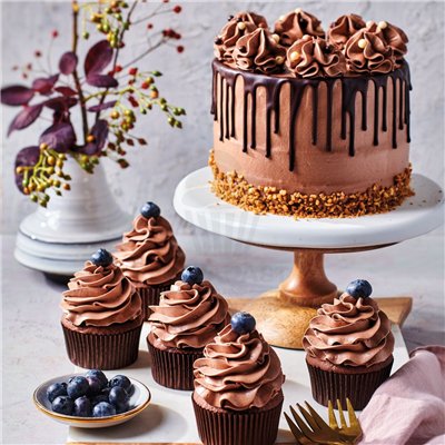 Créez des délices avec FunCakes Crème Enchantée Choco.