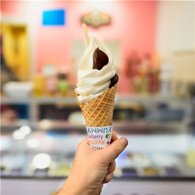 SET DE 500 CONOS PAPEL PARA HELADOS "PAROLE" 7X11,5 CM