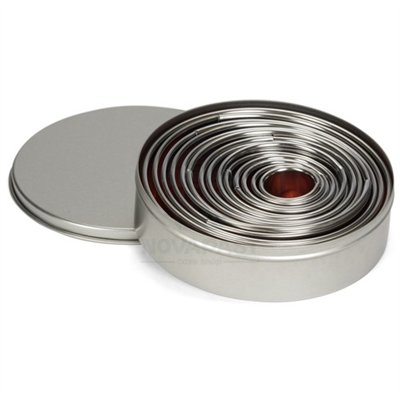 ENSEMBLE DE 14 DÉCOUPOIRS RONDS "LISSES" PATISSE (PIÈCE)