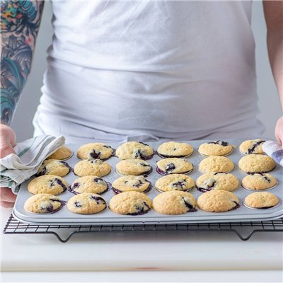 Non-Stick Mold Decora for 24 Perfect Mini Cupcakes