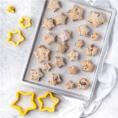 Coffret 4 emporte-pièces étoiles lisses DECORA