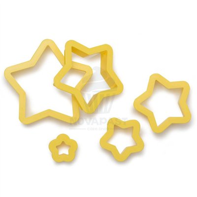 Coffret 4 emporte-pièces étoiles lisses DECORA