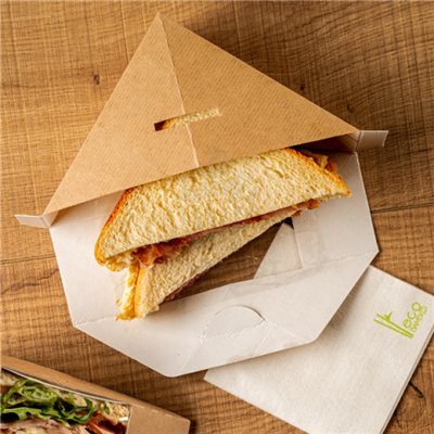 Kraft sandwich box with window: elegance and freshness